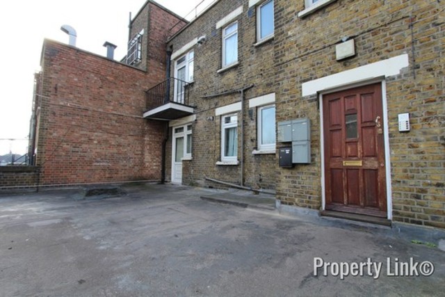  Image of 3 bedroom Flat for sale in Frinton Mews Ilford IG2 at Frinton Mews  Gants Hill, Essex, IG2 6JD
