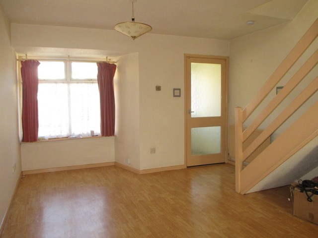  Image of 2 bedroom End of Terrace for sale in Froddington Road Southsea PO5 at Froddington Road  Southsea, PO5 4LB