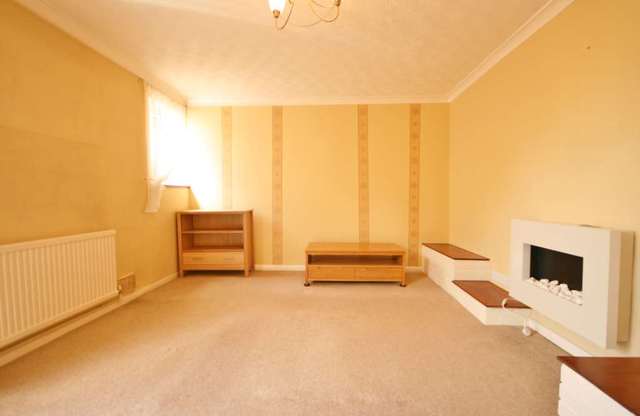  Image of 3 bedroom Terraced house for sale in Pudding Lane Hemel Hempstead HP1 at Pudding Lane Gadebridge Hemel Hempstead, HP1 3JU