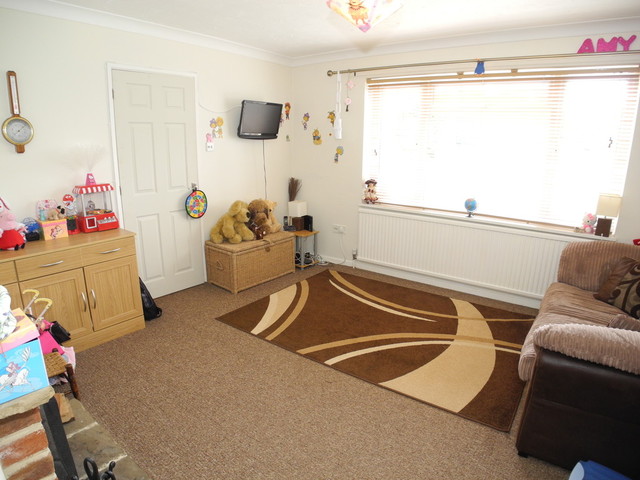  Image of 3 bedroom Detached house for sale in Gale Close Hales Norwich NR14 at Gale Close Hales Norwich, NR14 6SN