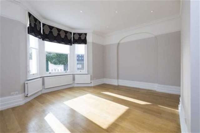  Image of 4 bedroom Detached house to rent in Garden Road London NW8 at London, NW8 9PS