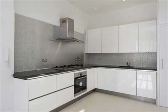  Image of 4 bedroom Detached house to rent in Garden Road London NW8 at London, NW8 9PS