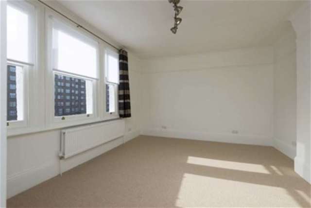  Image of 4 bedroom Detached house to rent in Garden Road London NW8 at London, NW8 9PS