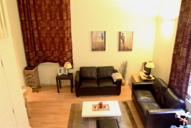  Image of 1 bedroom Flat to rent in Garnethill Street Glasgow G3 at Garnethill Glasgow Glasgow, G3 6QD