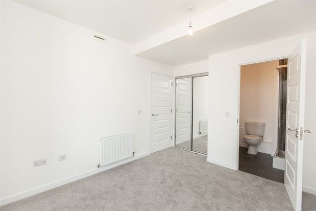  Image of 2 bedroom Flat to rent in Garvald Street Edinburgh EH16 at Kaimes Edinburgh Edinburgh, EH16 6FB