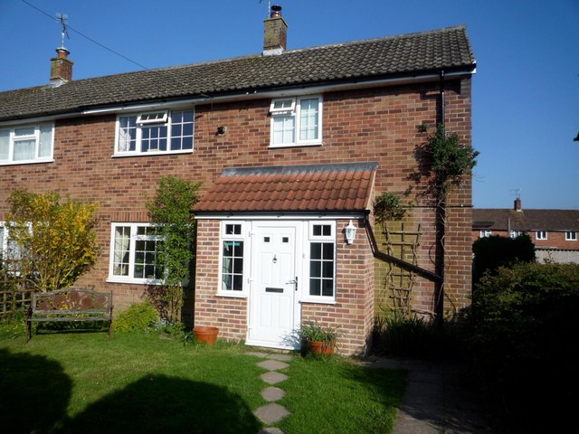  Image of 3 bedroom Detached house to rent in Glebe Road Buriton Petersfield GU31 at Buriton, Nr Petersfield, GU31 5SB