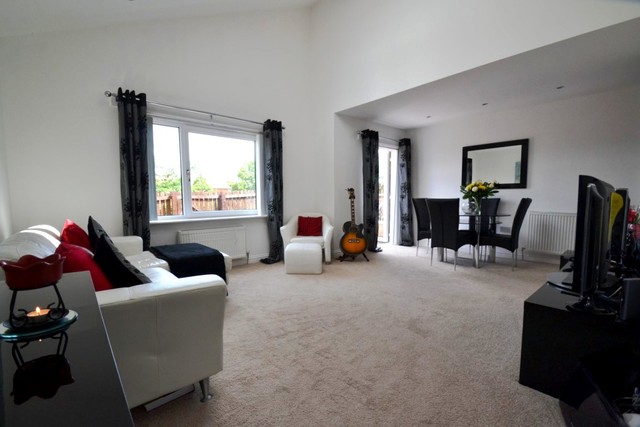  Image of 1 bedroom Bungalow to rent in Glenalmond Whitburn Bathgate EH47 at Whitburn West Lothian West Lothian, EH47 8NS