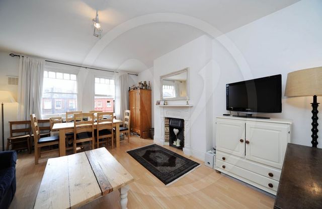 Image of 2 bedroom Flat to rent in Goldhurst Terrace London NW6 at Goldhurst Terrace South Hampstead South Hampstead, NW6 3HT