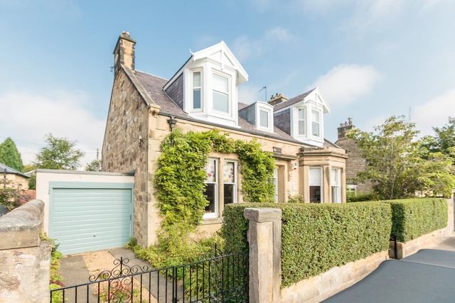  Image of 5 bedroom Detached house to rent in Golf Course Road Bonnyrigg EH19 at Bonnyrigg MidLothian MidLothian, EH19 2EZ
