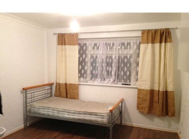  Image of Terraced house to rent in Gramer Close London E11 at GRAMER CLOSE  LEYTONSTONE, E11 4PF