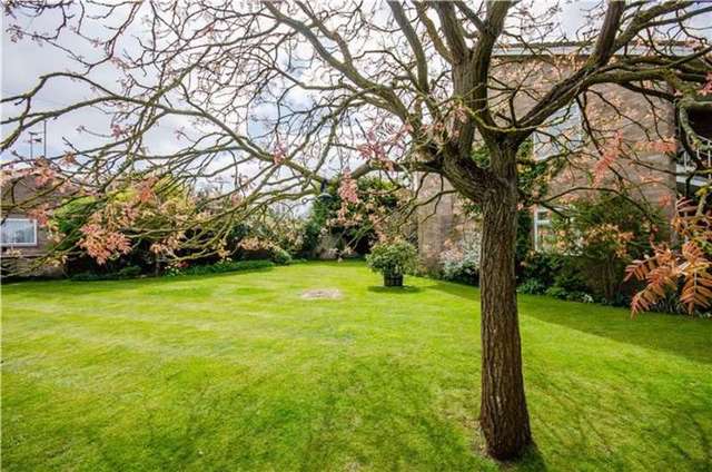  Image of 2 bedroom Flat for sale in De Freville Road Great Shelford Cambridge CB22 at Granhams Court De Freville Road Great Shelford, CB22 5LH