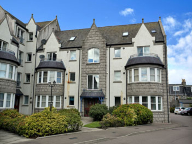  Image of 2 bedroom Flat to rent in Cuparstone Place Great Western Road Aberdeen AB10 at City Centre Aberdeen Aberdeen, AB10 6PW
