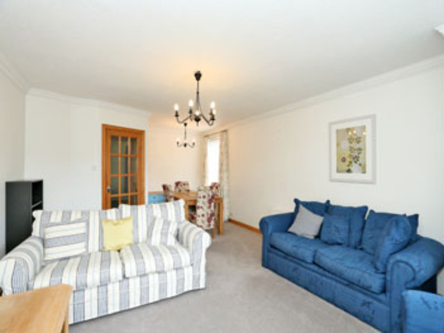  Image of 2 bedroom Flat to rent in Cuparstone Place Great Western Road Aberdeen AB10 at City Centre Aberdeen Aberdeen, AB10 6PW