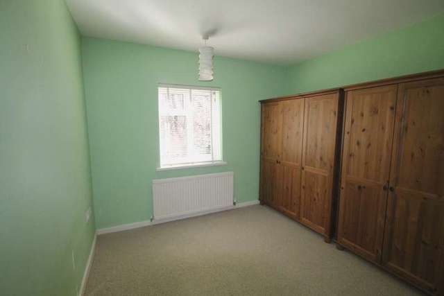  Image of 3 bedroom Detached house to rent in Betenson Avenue Sevenoaks TN13 at Biggin Hill  Riverhead, TN13 3EW