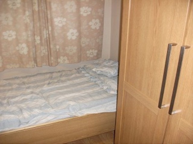  Image of 2 bedroom Flat to rent in Hampton Road Ilford IG1 at Hampton Road  ilford, IG1 1PN
