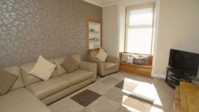  Image of 3 bedroom Flat for sale in Harcourt Road Kirkcaldy KY2 at Harcourt Road  Kirkcaldy, KY2 5HF