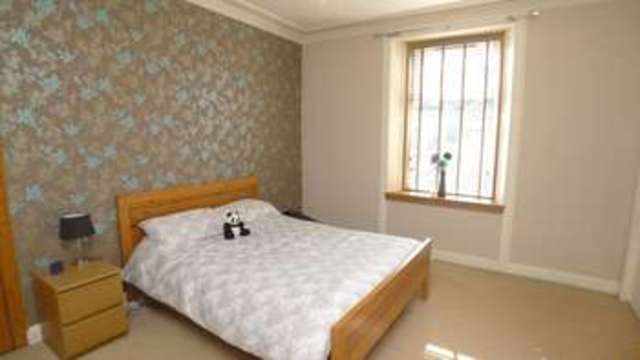  Image of 3 bedroom Flat for sale in Harcourt Road Kirkcaldy KY2 at Harcourt Road  Kirkcaldy, KY2 5HF