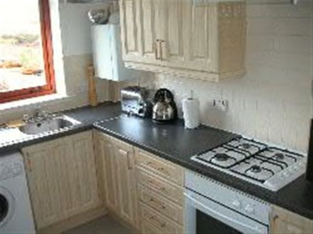  Image of 1 bedroom Flat to rent in Hawkhill Edinburgh EH7 at Lochend Edinburgh Edinburgh, EH7 6LA