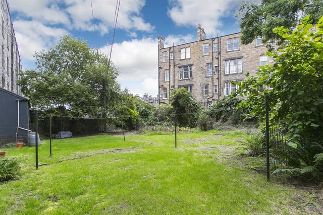  Image of 2 bedroom Flat to rent in Haymarket Terrace Edinburgh EH12 at West End Edinburgh Edinburgh, EH12 5JZ