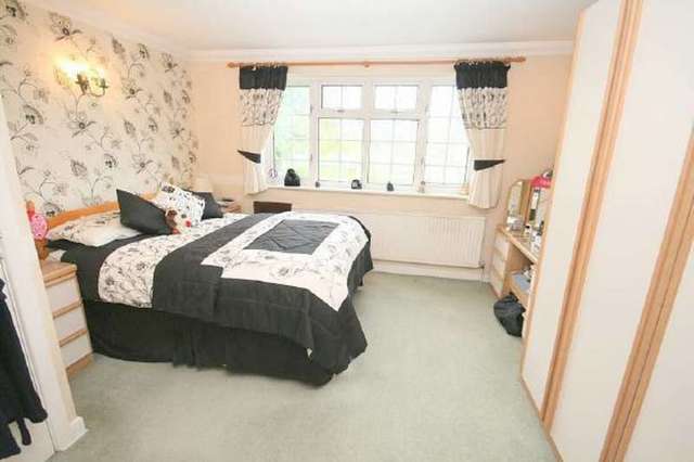  Image of 4 bedroom Detached house for sale in Castle Hill Road Totternhoe Dunstable LU6 at Totternhoe Beds Church End, LU6 1RG