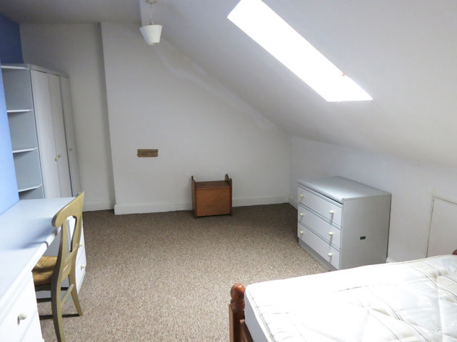  Image of 2 bedroom Flat to rent in Hermand Terrace Edinburgh EH11 at Shandon Edinburgh Edinburgh, EH11 1QZ