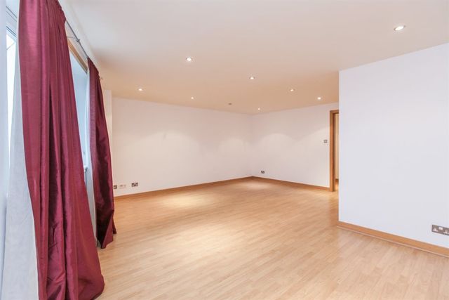  Image of 2 bedroom Flat to rent in Hesperus Crossway Edinburgh EH5 at Granton Edinburgh Edinburgh, EH5 1GH