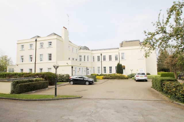  Image of 2 bedroom Apartment to rent in Highfield Lane Tyttenhanger St. Albans AL4 at Highfield Lane  Tyttenhanger, AL4 0LE