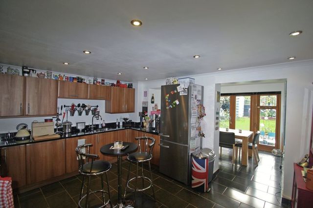  Image of 4 bedroom Houses for sale in Hoppers Road London N21 at Hoppers Road Winchmore Hill Winchmore Hill, N21 3LP