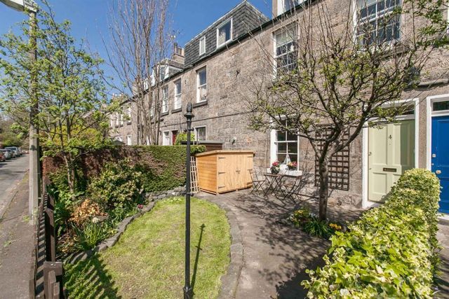  Image of 1 bedroom Flat to rent in Hugh Miller Place Edinburgh EH3 at Stockbridge Edinburgh Edinburgh, EH3 5JG