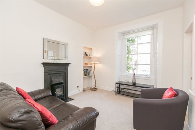  Image of 1 bedroom Flat to rent in Hugh Miller Place Edinburgh EH3 at Stockbridge Edinburgh Edinburgh, EH3 5JG