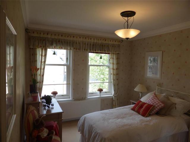  Image of 3 bedroom Flat to rent in Hughenden Lane Glasgow G12 at West End Glasgow Glasgow, G12 9XU