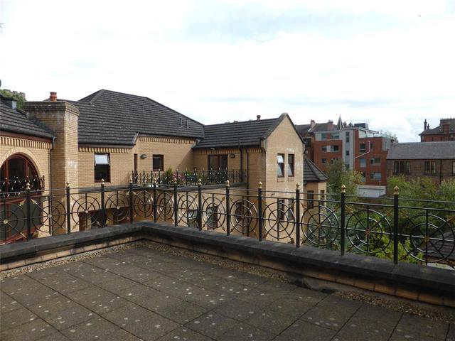  Image of 3 bedroom Flat to rent in Hughenden Lane Glasgow G12 at West End Glasgow Glasgow, G12 9XU