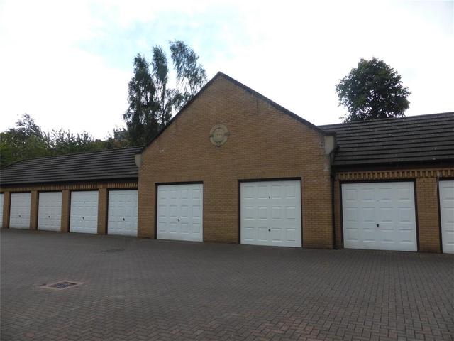  Image of 3 bedroom Flat to rent in Hughenden Lane Glasgow G12 at West End Glasgow Glasgow, G12 9XU