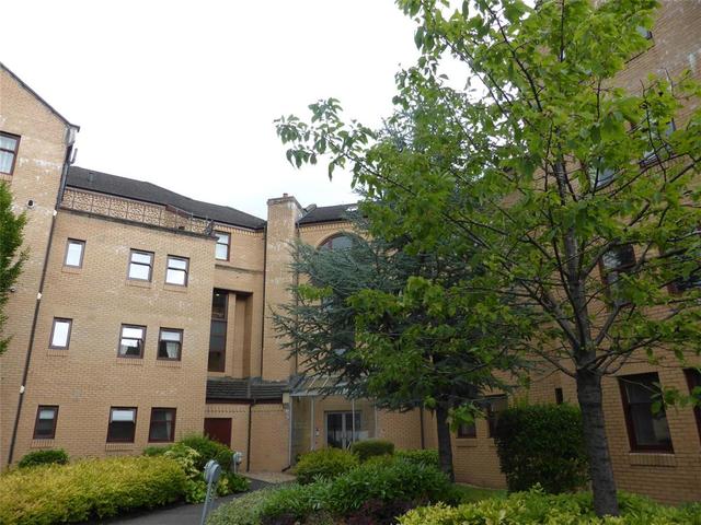  Image of 3 bedroom Flat to rent in Hughenden Lane Glasgow G12 at West End Glasgow Glasgow, G12 9XU
