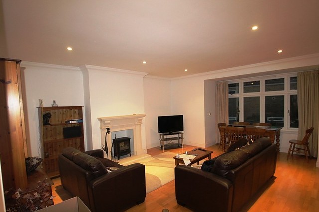  Image of 2 bedroom Flat to rent in Falmouth Avenue Newmarket CB8 at Falmouth Avenue  Newmarket, CB8 0NA