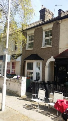  Image of 2 bedroom Terraced house to rent in Jedburgh Road London E13 at JEDBURGH ROAD  PLAISTOW, E13 9LG