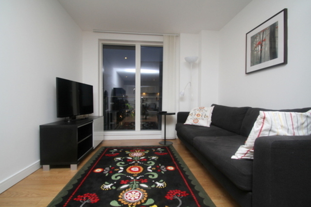  Image of 2 bedroom Apartment to rent in Seven Sea Gardens London E3 at Kara Court  London, E3 3GX