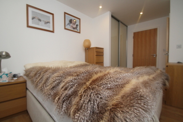  Image of 2 bedroom Apartment to rent in Seven Sea Gardens London E3 at Kara Court  London, E3 3GX