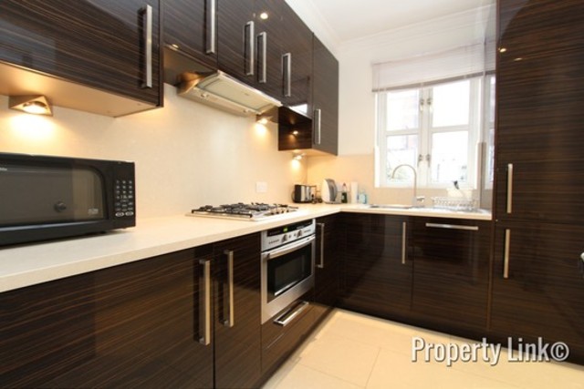  Image of 1 bedroom Ground Flat to rent in St. Marys Gate London W8 at Kensington Garden Walnut Court Kensington, London, W8 5UB