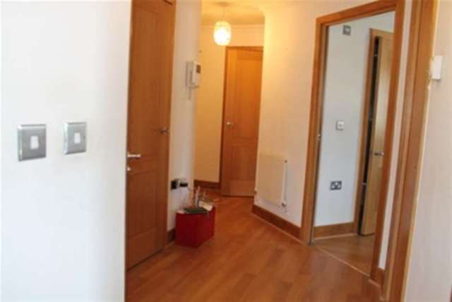  Image of 4 bedroom Detached house to rent in Richmond Road Kingston upon Thames KT2 at Kingston upon Thames, KT2 5BF