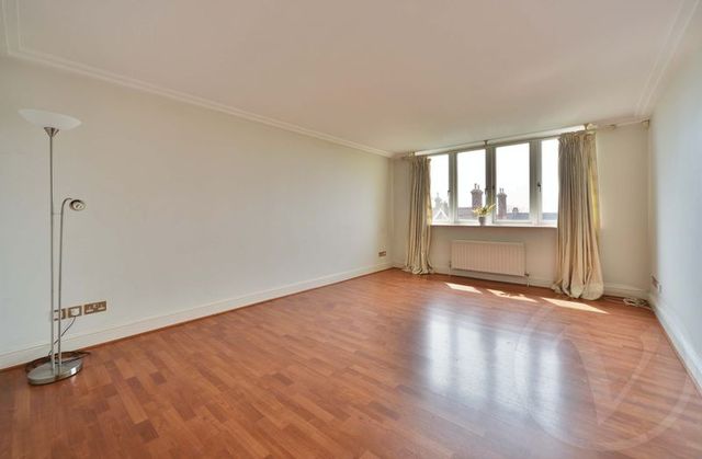  Image of 3 bedroom Flat for sale in Kidderpore Avenue London NW3 at Kidderpore Avenue Hampstead Swiss Cottage, NW3 7SJ