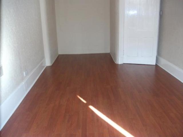  Image of 2 bedroom Flat to rent in Kilmarnock Road Glasgow G43 at Shawlands Glasgow Glasgow, G43 1TX