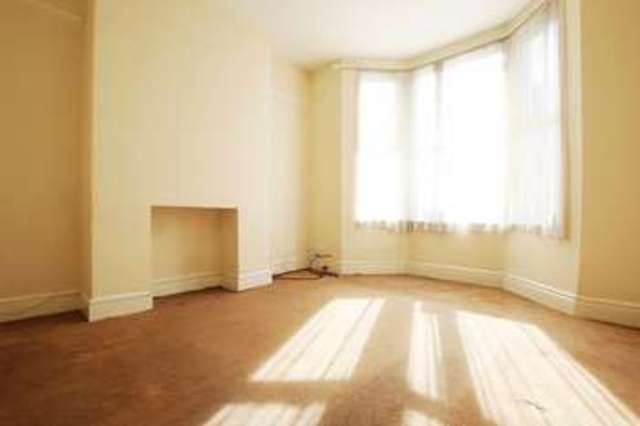  Image of 3 bedroom Terraced house for sale in Kingsdale Road Mossley Hill Liverpool L18 at Kingsdale Road  Liverpool, L18 1LD
