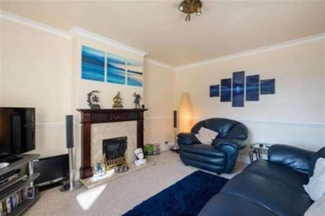  Image of 4 bedroom Detached house to rent in Kingsway Ilkeston DE7 at Ilkeston, DE7 4DG