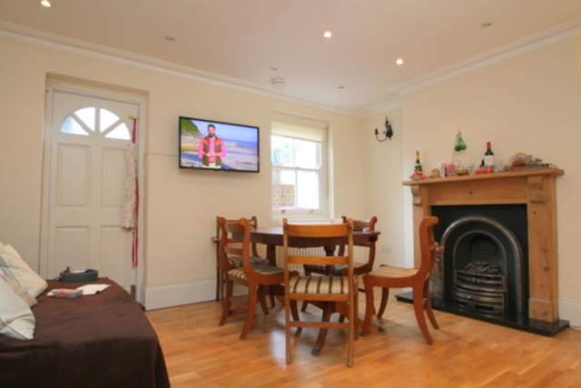  Image of 3 bedroom End of Terrace to rent in Kitcat Terrace London E3 at Kitcat Terrrace  London, E3 2SA