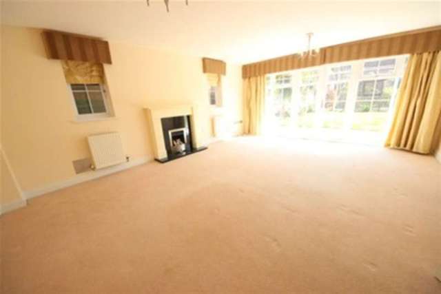  Image of 5 bedroom Detached house to rent in Knox Road Guildford GU2 at Guildford, GU2 9AH