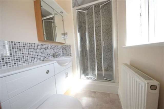  Image of 5 bedroom Detached house to rent in Knox Road Guildford GU2 at Guildford, GU2 9AH