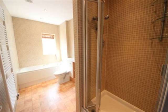  Image of 5 bedroom Detached house to rent in Knox Road Guildford GU2 at Guildford, GU2 9AH
