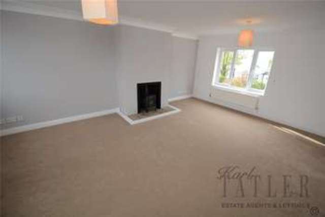  Image of 3 bedroom Terraced house to rent in Laburnum Farm Close Ness Neston CH64 at Ness Neston Ness, CH64 8TR