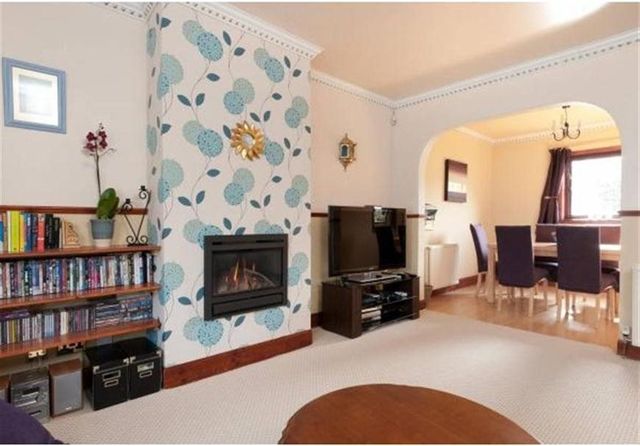  Image of 4 bedroom Detached house to rent in Lanark Road Juniper Green EH14 at Juniper Green Edinburgh Edinburgh, EH14 5DA